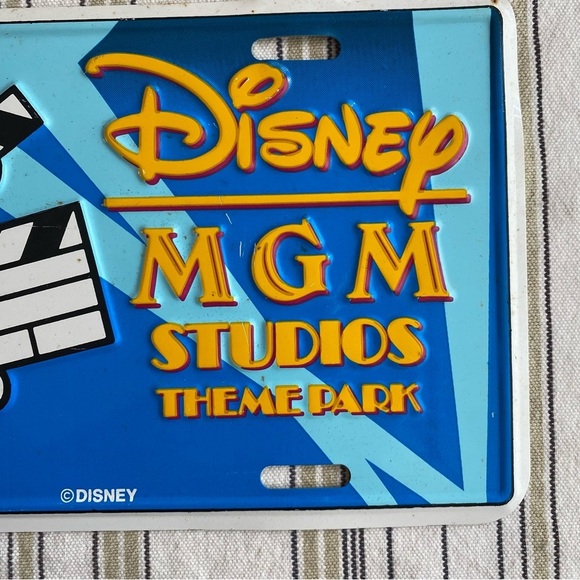 VTG Walt Disney Word MGM Studios Theme Park Mickey Mouse LICENSE PLATE - Picture 2 of 8